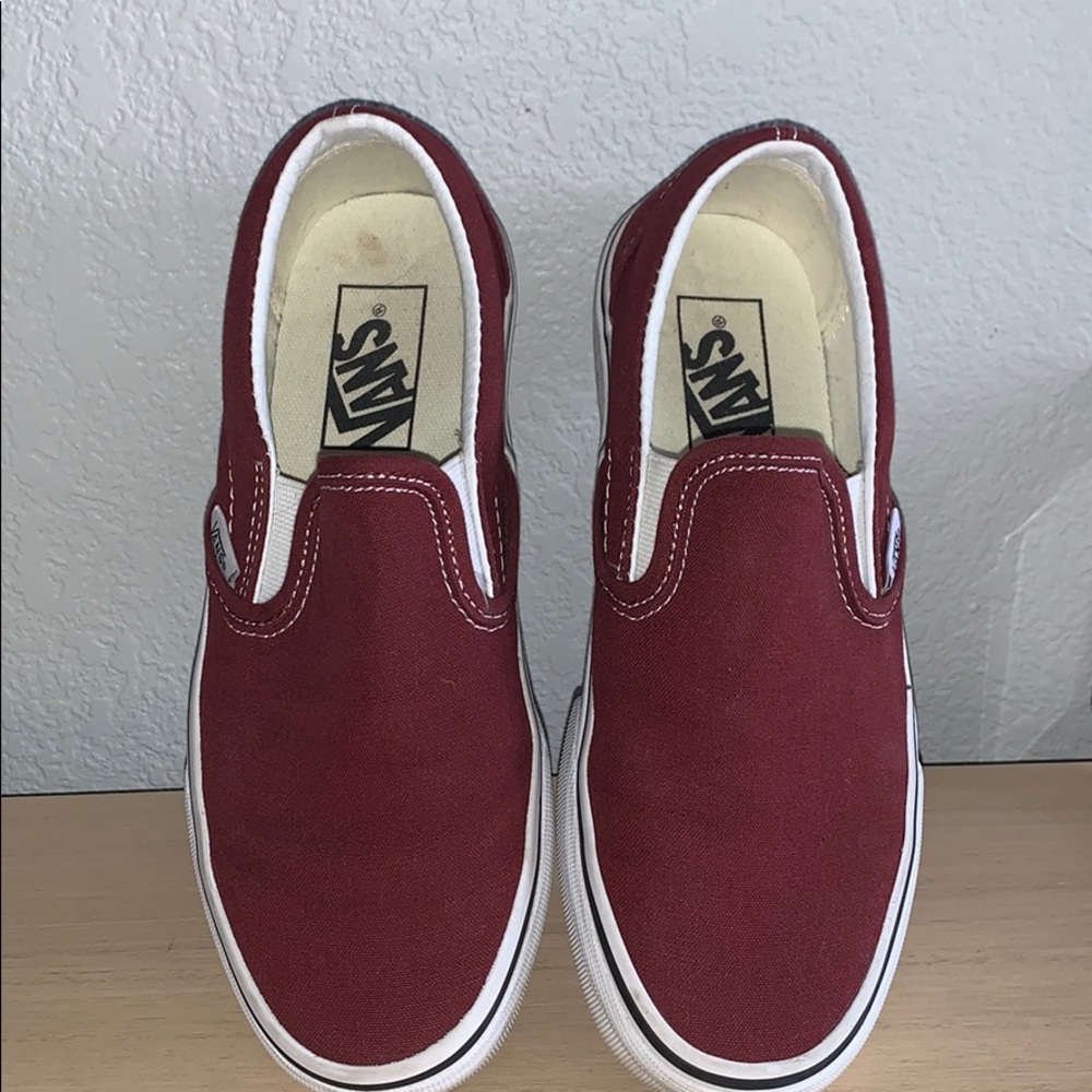 Red Vans US W 6.5, US M 5